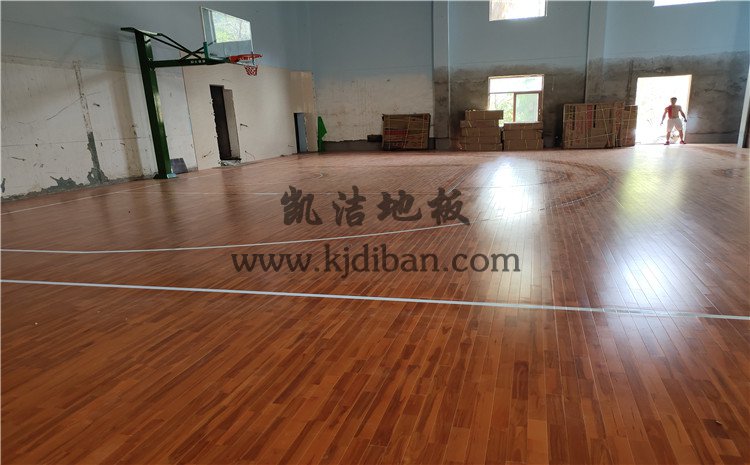 劳研科技有限公司篮球馆实木运动地板案例—凯洁实木运动地板厂家