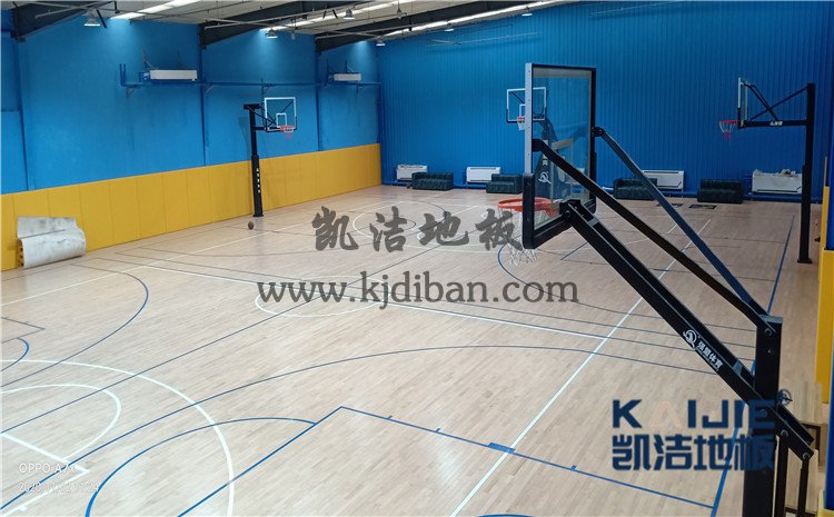 北京市海淀区铁盟物流篮球馆和羽毛球馆木地板案例